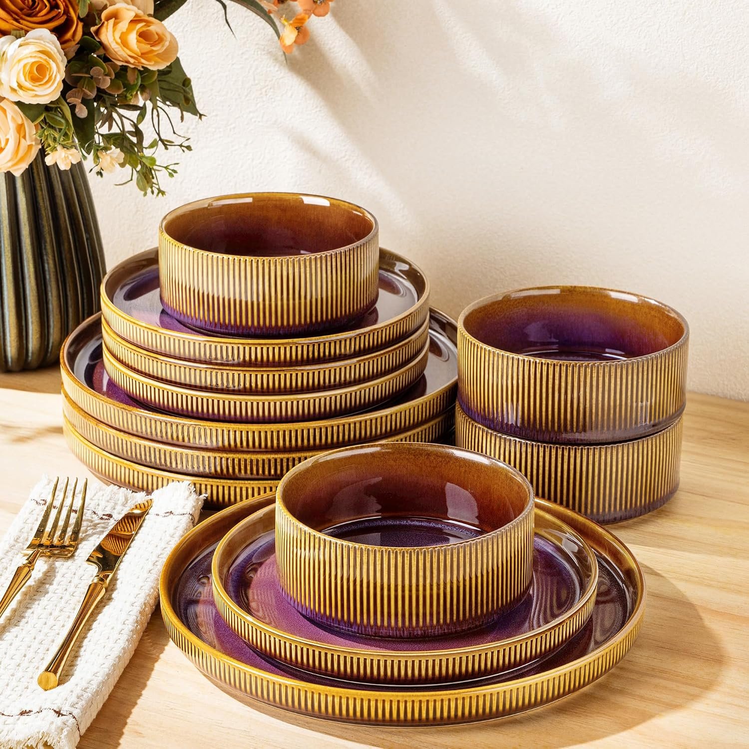 Ceramic Dinnerware Set for 4, 12-Piece Plates and Bowls Set